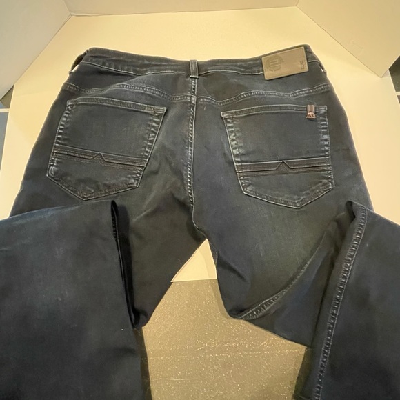 Mixed batch of Buffalo jeans for men worn once/few times only. Great condition!! - Picture 7 of 16